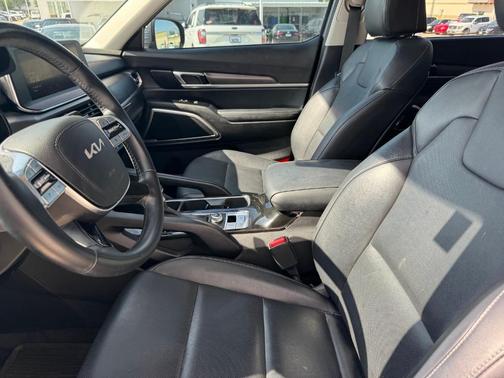 2022 Kia Telluride LX