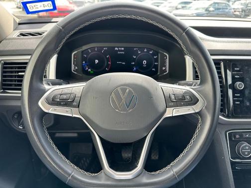 2022 Volkswagen Atlas 2.0T SE w/Technology