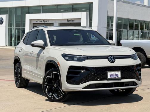 Sandstone 2026 Volkswagen Tiguan 2.0T SEL R-Line Turbo