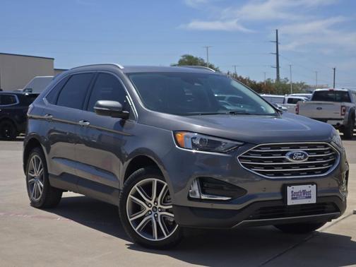 2022 Ford Edge Titanium