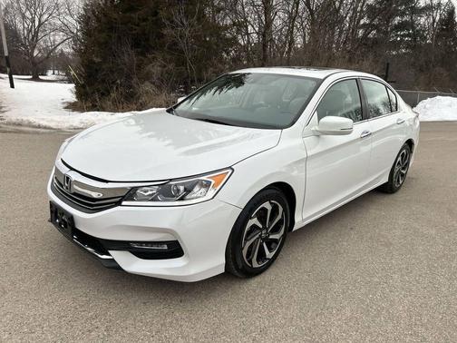 2017 Honda Accord EX-L w/Navigation & Honda Sensing