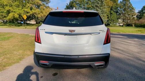 2022 Cadillac XT5 Premium Luxury