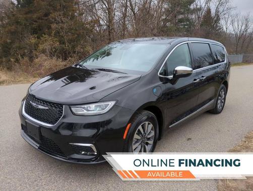 2023 Chrysler Pacifica Hybrid Limited