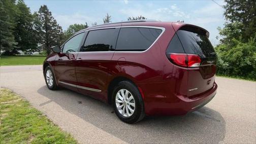 2018 Chrysler Pacifica Touring-L