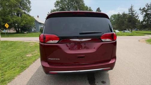 2018 Chrysler Pacifica Touring-L