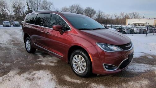 2018 Chrysler Pacifica Touring-L