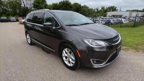 2020 Chrysler Pacifica Touring-L Plus