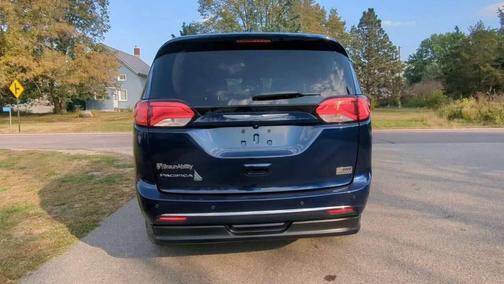 2019 Chrysler Pacifica Touring L