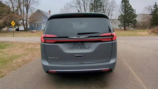 2025 Chrysler Pacifica L