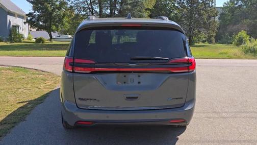 2021 Chrysler Pacifica Hybrid Limited