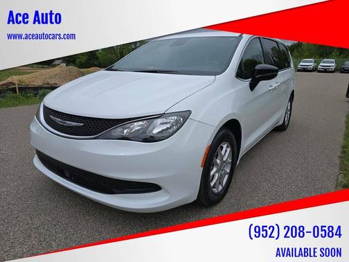 Bright White Clearcoat 2025 Chrysler Voyager LX