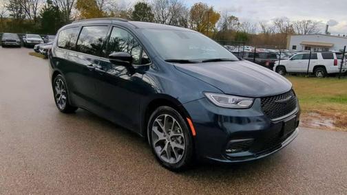 2025 Chrysler Pacifica Limited