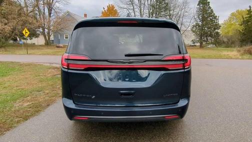 2025 Chrysler Pacifica Limited