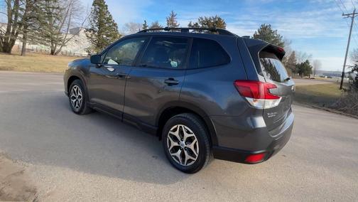 Magnetite Gray Metallic 2021 Subaru Forester Premium