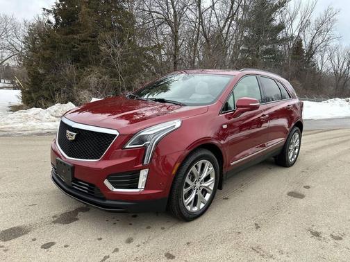 2020 Cadillac XT5 Sport