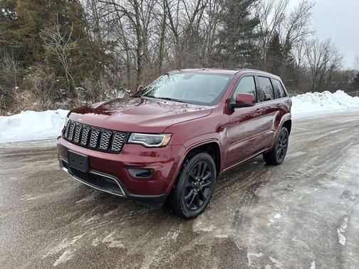 2022 Jeep Grand Cherokee Laredo