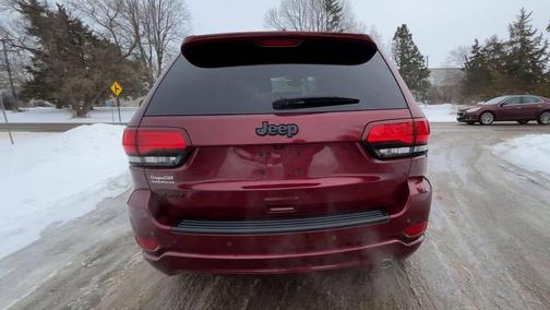 2022 Jeep Grand Cherokee Laredo