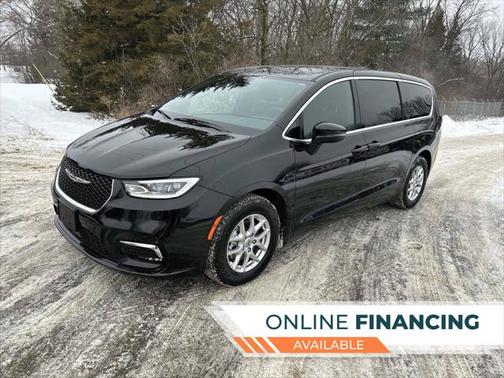 2023 Chrysler Pacifica Touring