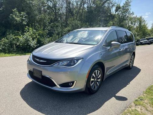 2020 Chrysler Pacifica Hybrid Touring L
