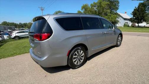 2020 Chrysler Pacifica Hybrid Touring L