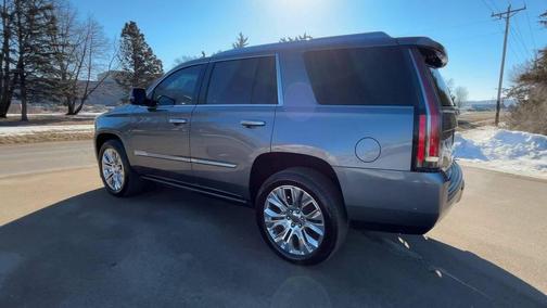 2019 Cadillac Escalade Platinum