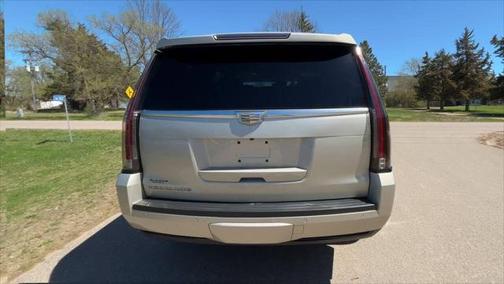 2016 Cadillac Escalade Premium