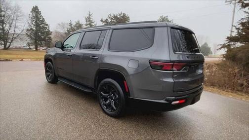 2023 Jeep Wagoneer Series II Carbide 4x4