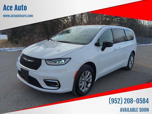 2024 Chrysler Pacifica Touring L