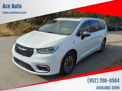 2023 Chrysler Pacifica Hybrid Limited