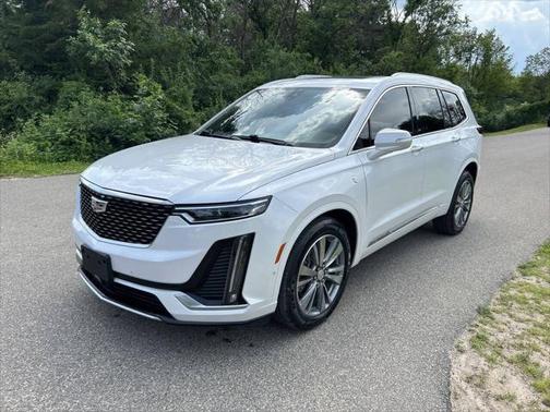 2022 Cadillac XT6 Premium Luxury AWD