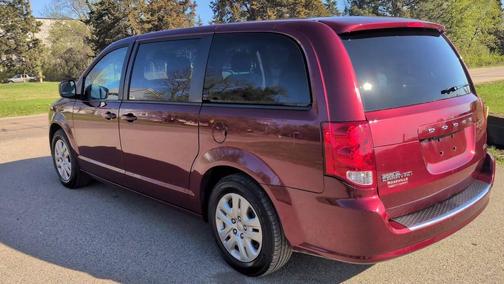 Octane Red Pearlcoat 2018 Dodge Grand Caravan SE