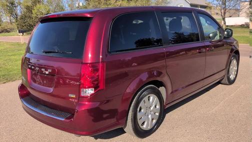 Octane Red Pearlcoat 2018 Dodge Grand Caravan SE