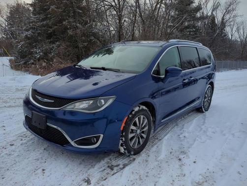 2019 Chrysler Pacifica Touring-L Plus