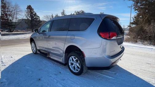 2018 Chrysler Pacifica Touring-L Plus