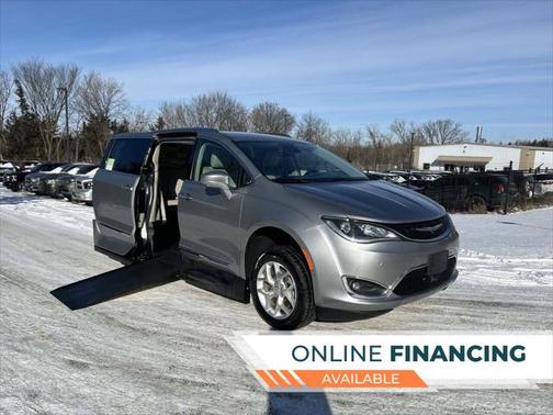 2018 Chrysler Pacifica Touring-L Plus