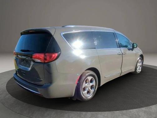 Ceramic Gray Clearcoat 2020 Chrysler Pacifica Hybrid Touring L