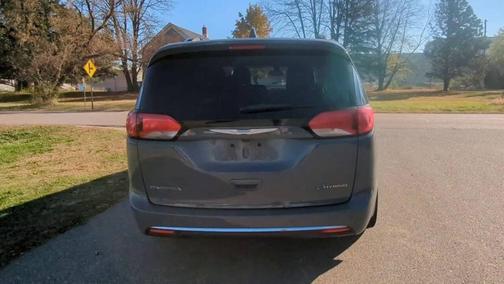 2020 Chrysler Pacifica Hybrid Touring L