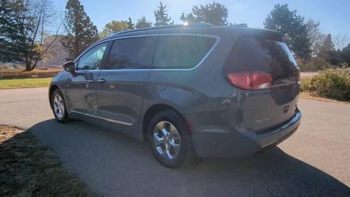 2020 Chrysler Pacifica Hybrid Touring L