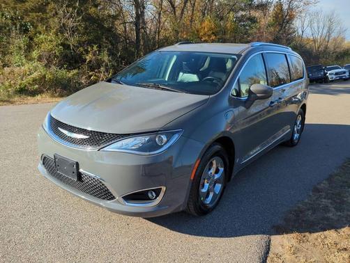 2020 Chrysler Pacifica Hybrid Touring L