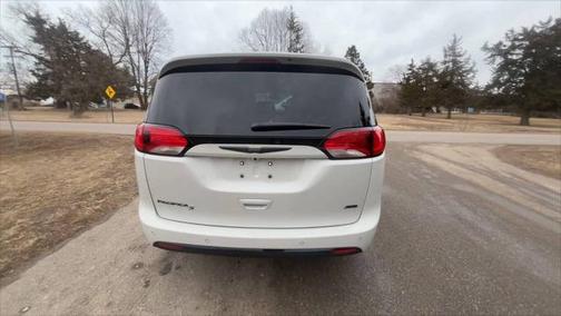 2020 Chrysler Pacifica L