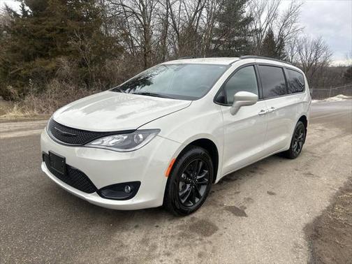 2020 Chrysler Pacifica L