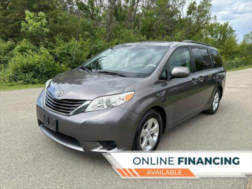 2014 Toyota Sienna LE