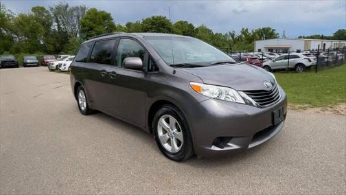 2014 Toyota Sienna LE