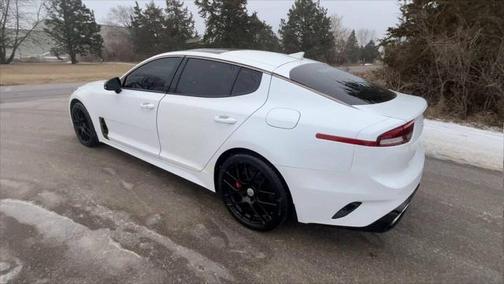 2022 Kia Stinger GT1