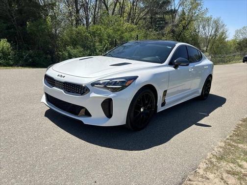 2022 Kia Stinger GT1