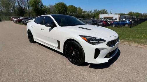 2022 Kia Stinger GT1
