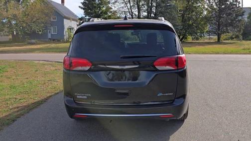 2020 Chrysler Pacifica Hybrid Limited