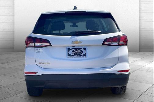 Summit White 2022 Chevrolet Equinox LS