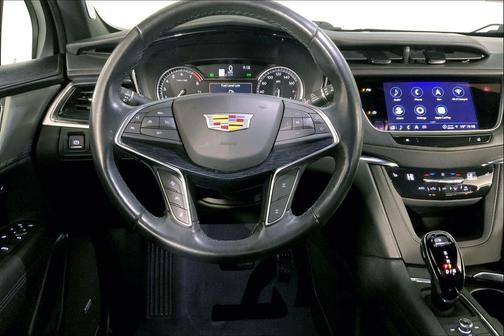 2023 Cadillac XT5 Premium Luxury