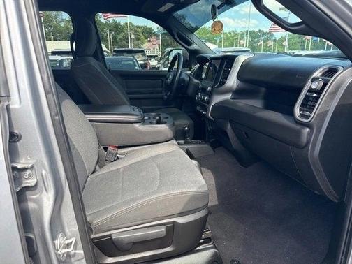2021 RAM 2500 Tradesman Crew Cab 4x4 6'4' Box